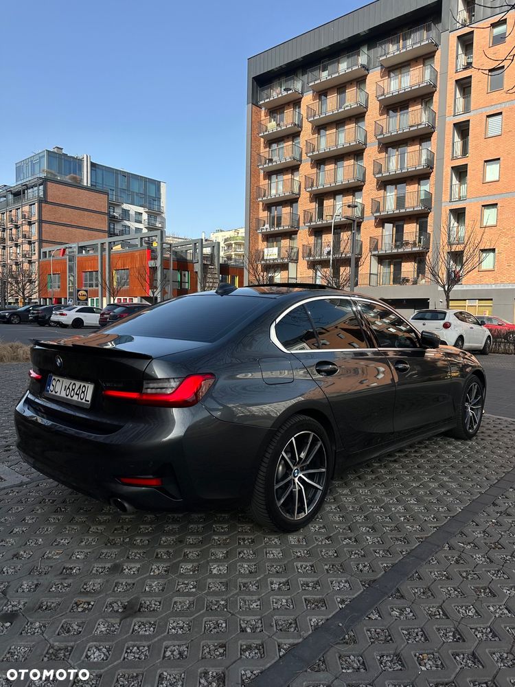 BMW Seria 3 330i xDrive - 5