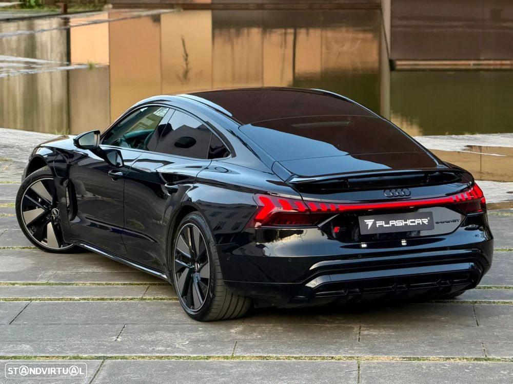 Audi e-tron GT quattro - 23