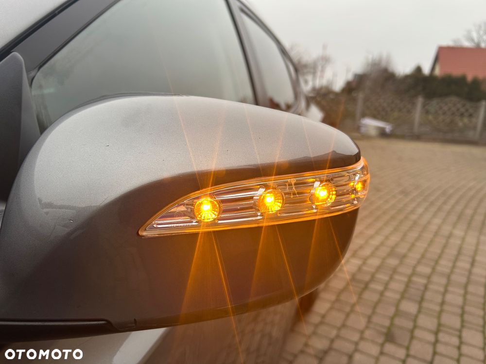 Hyundai ix35 1.7 CRDi 2WD blue Style - 37