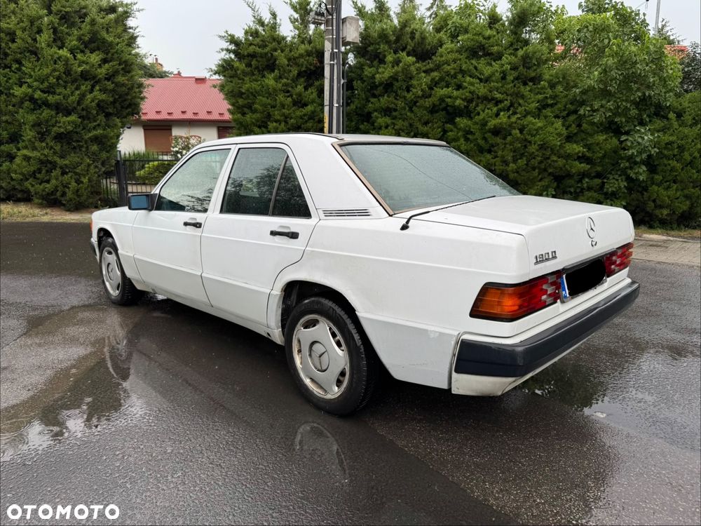 Mercedes-Benz W201 (190) - 5