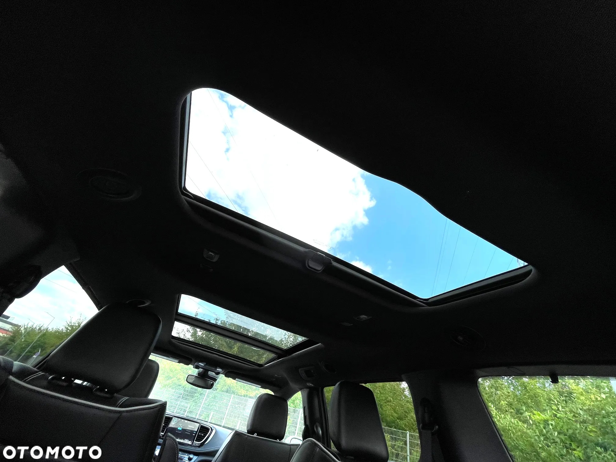 Chrysler Pacifica - 11