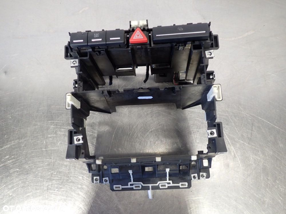 RAMKA RADIA AUDI A3 8P 8P0858005B - 2
