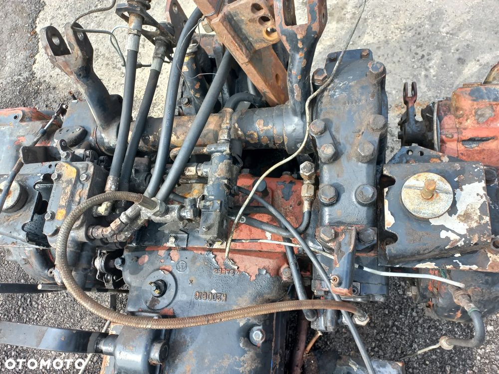 case 1694,1494, hydra shift,skrzynia,silnik,most,1394,dawid brown,1594,carraro 709/19,wałek,koło zębate,kosz,wom,wał,pompa,blok, - 2