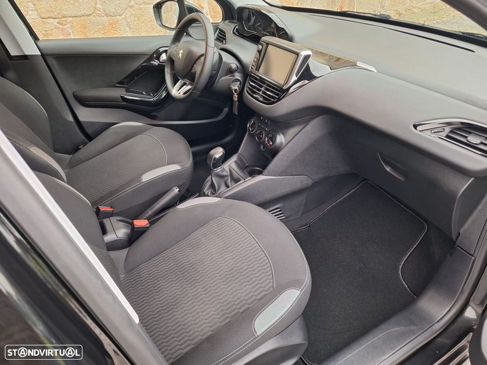 Peugeot 208 1.4 HDi Active - 13