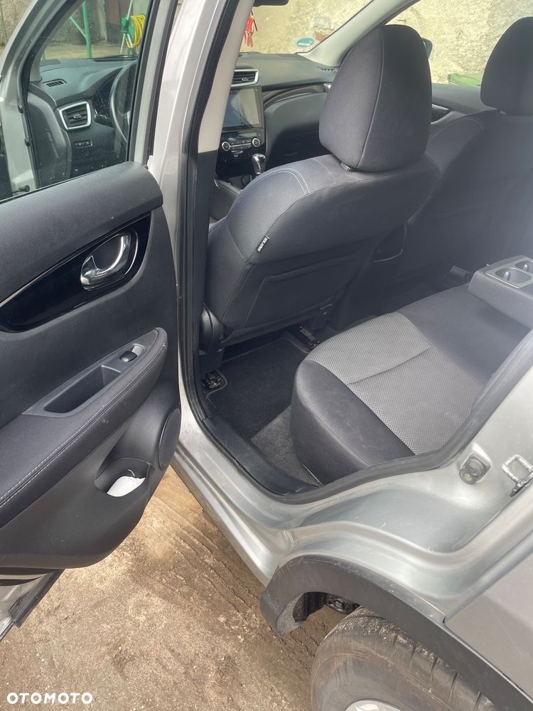 Nissan Qashqai - 16