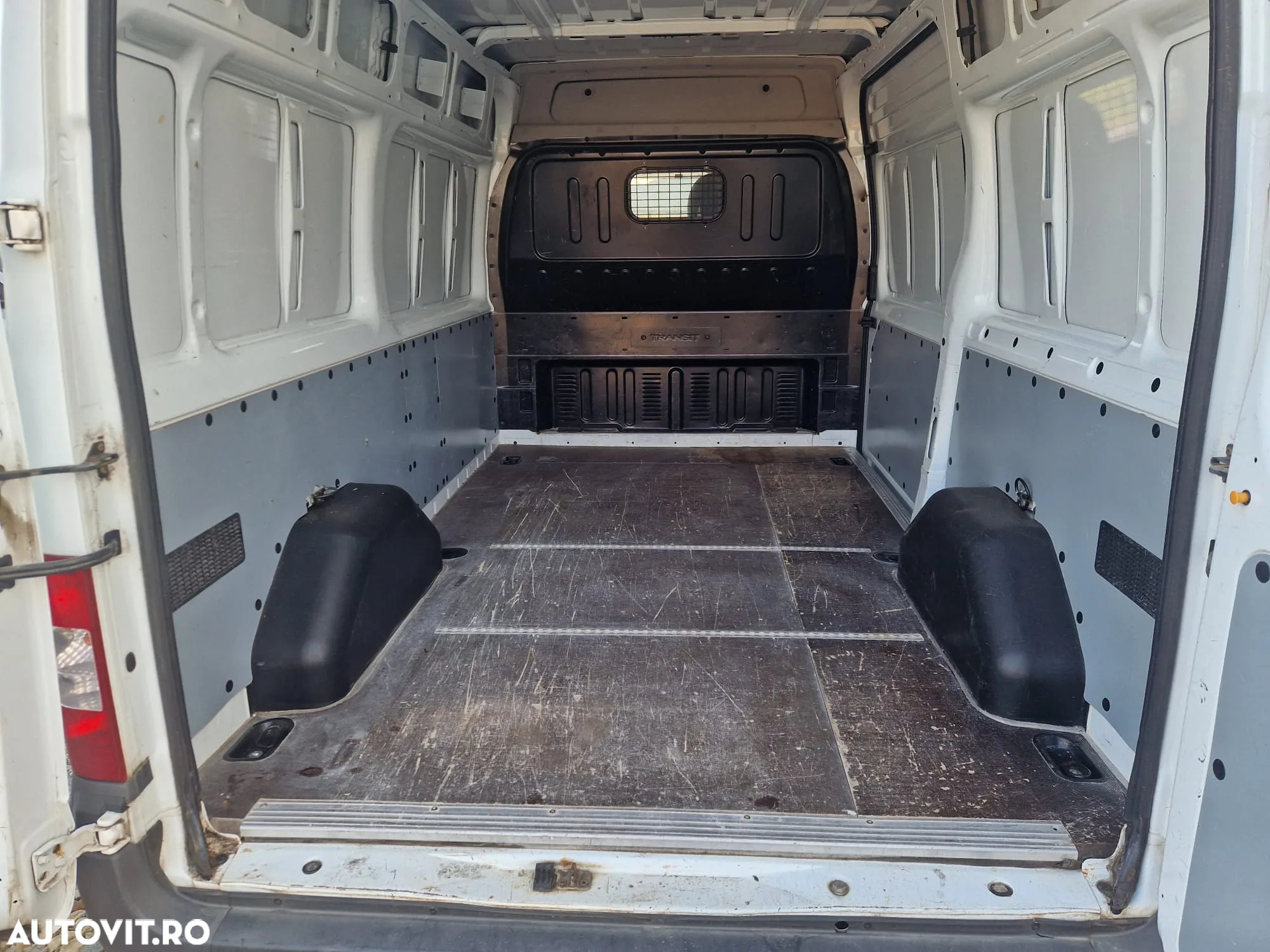 Ford Transit 300 K TDCi Pkw VA Basis - 4