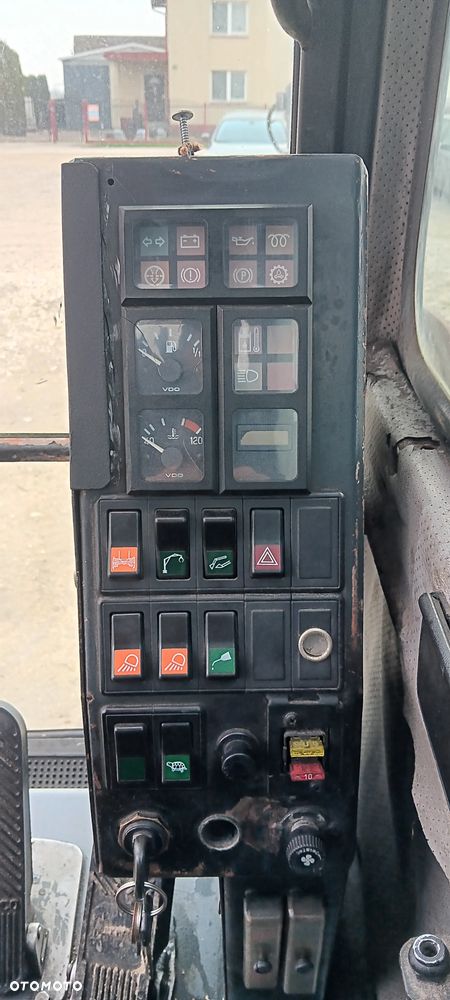 Fuchs MHL 340 Przeładunkowa do Złomu Podnoszona kabina - 5