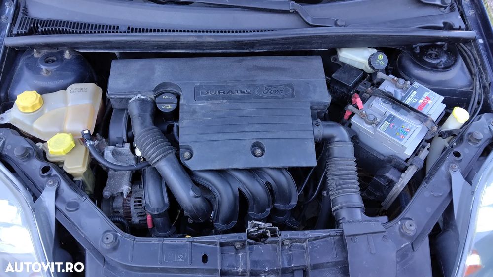Ford Fiesta 1.25i Comfort - 16