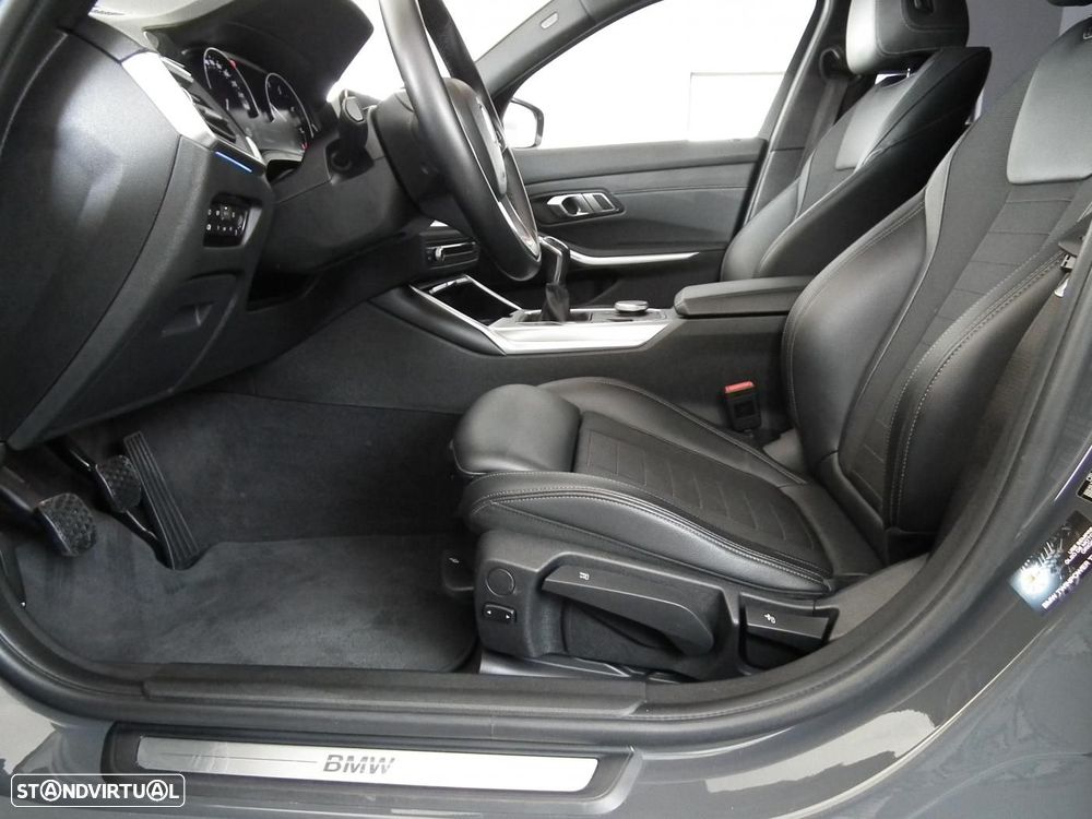 BMW 318 d Line Sport - 11