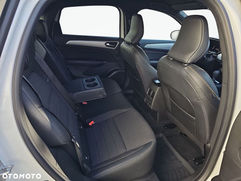 Renault Arkana 1.3 TCe mHEV Techno EDC - 12