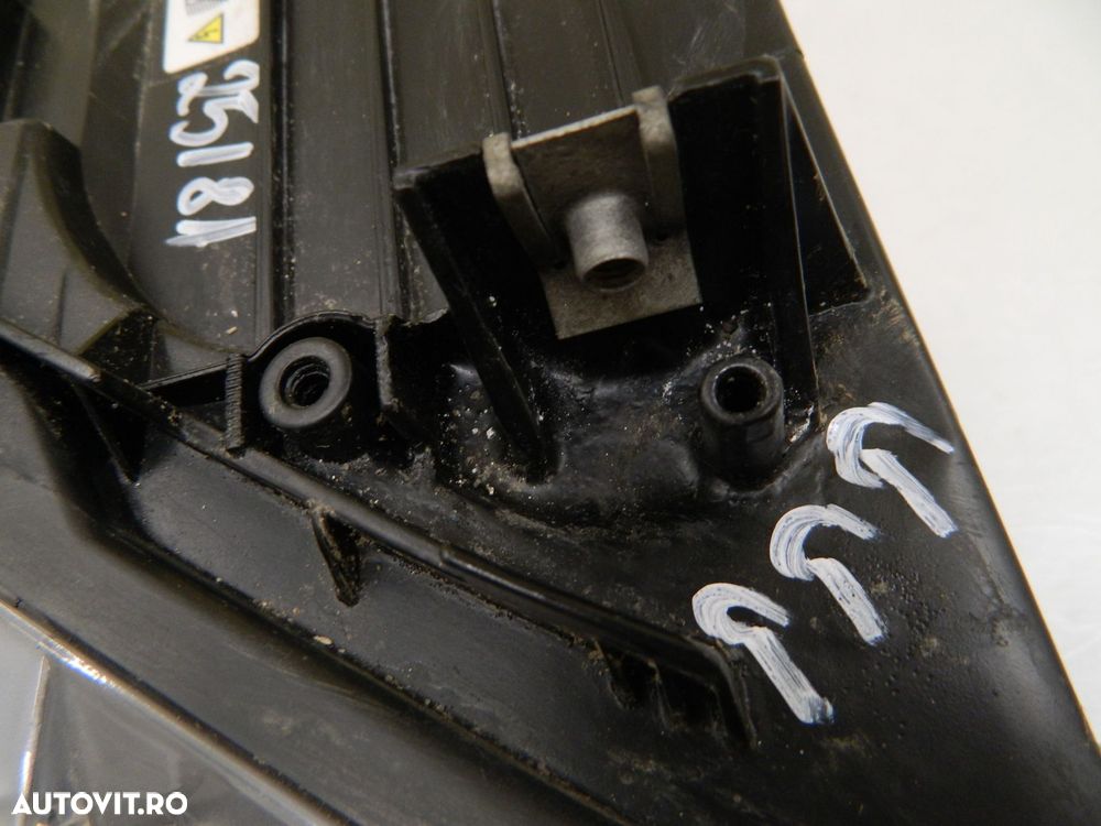 Far dreapta BMW Seria 3 F30 / F31 Bi-Xenon 2012, 2013, 2014, 2015,  cod origine 7259526. - 7