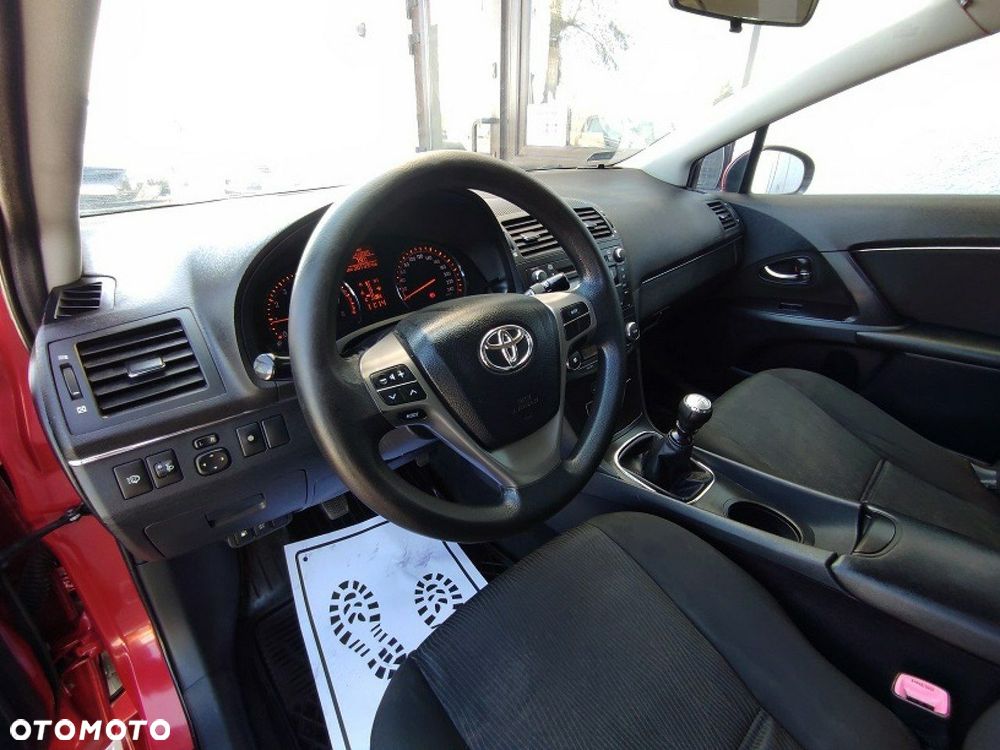 Toyota Avensis - 9