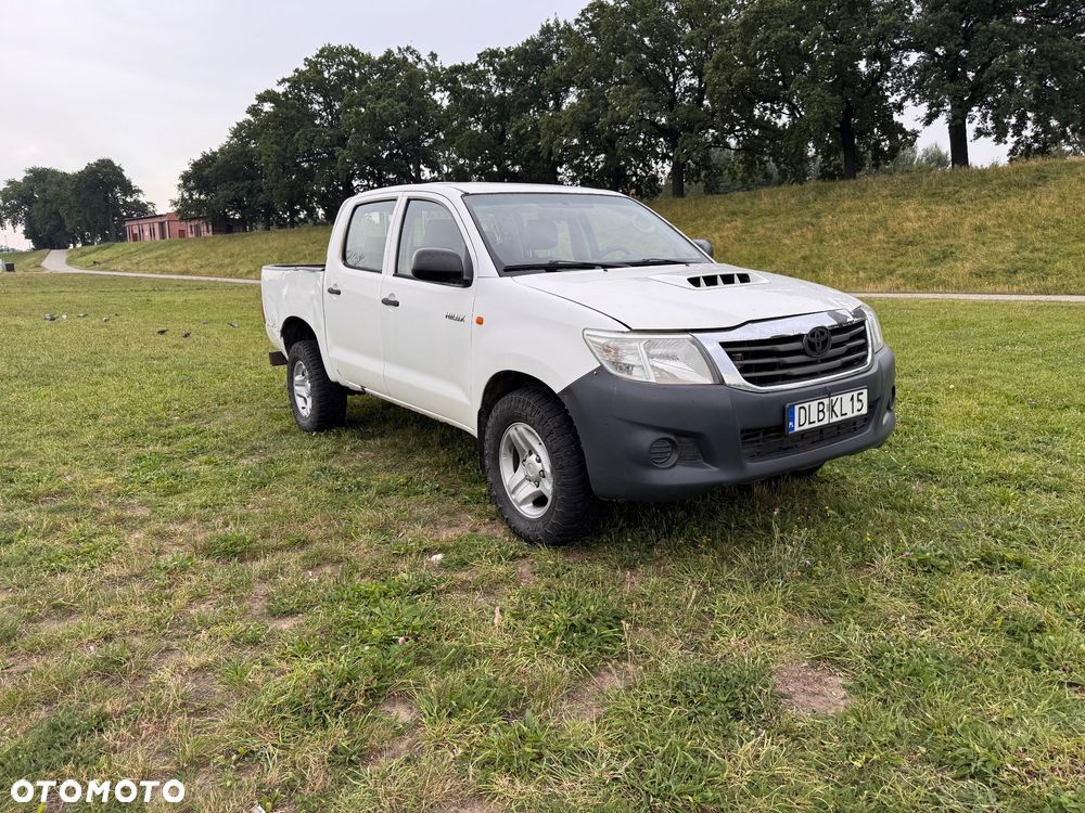 Toyota Hilux 4x4 Double Cab - 13