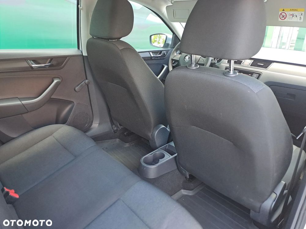 Skoda RAPID 1.0 TSI Active - 12