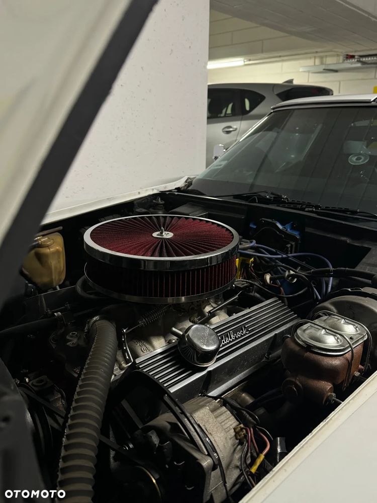 Chevrolet Corvette - 27