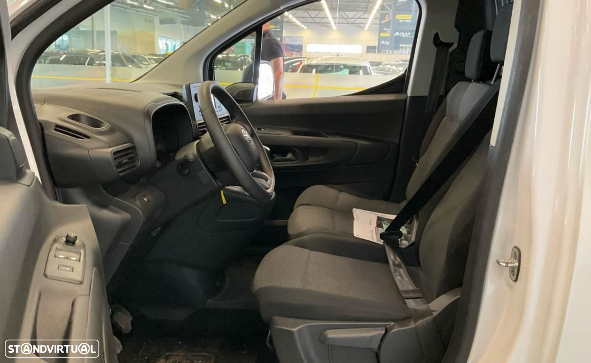 Toyota Proace 1.5D L2 COMFORT (c/iva) - 4