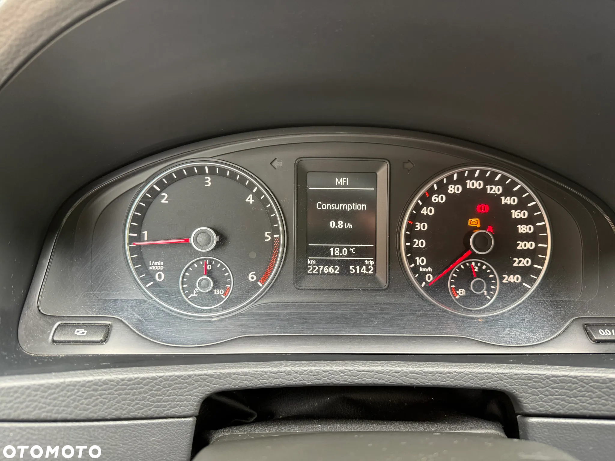 Volkswagen Multivan - 12