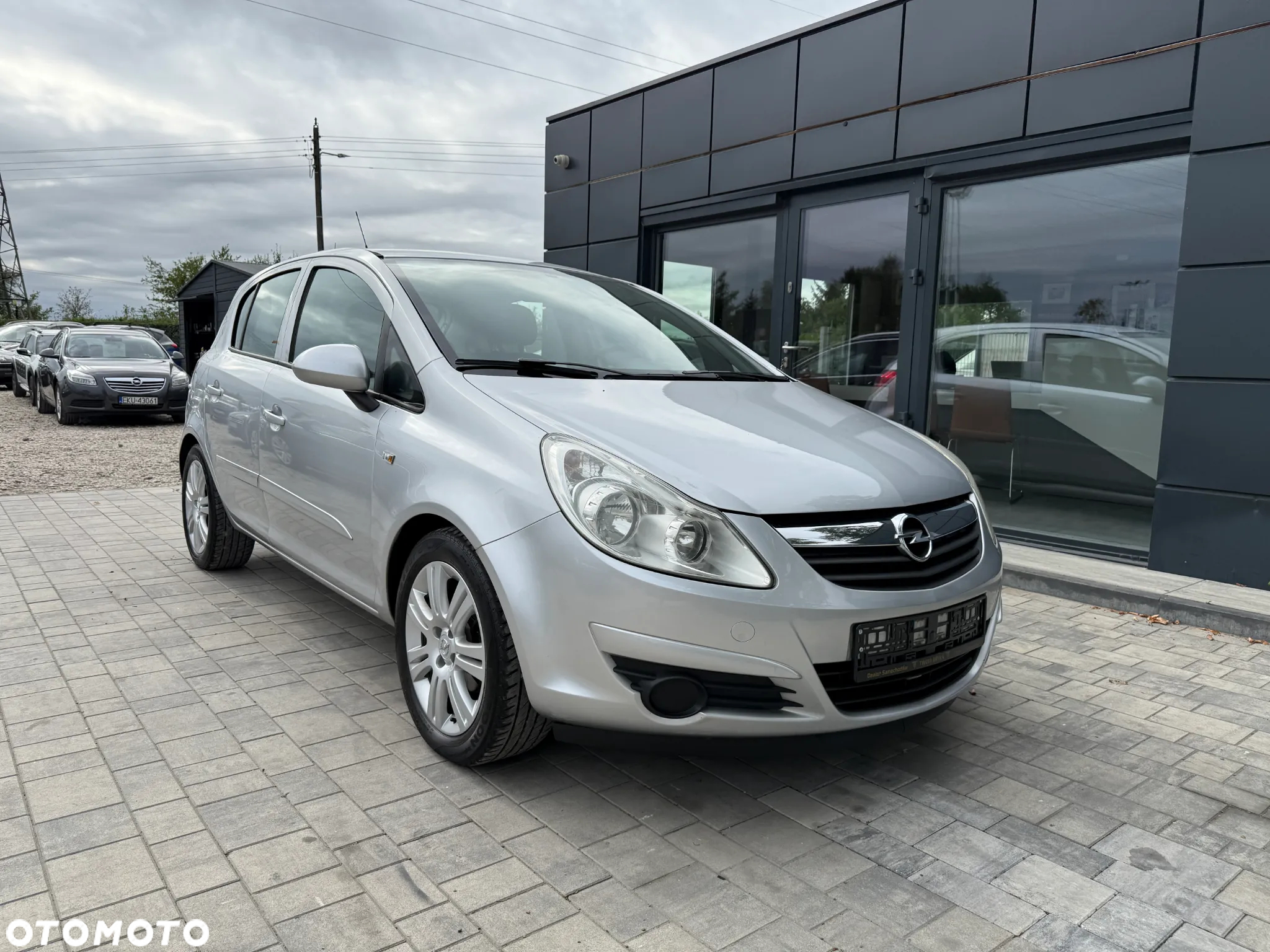Opel Corsa 1.4 16V Cosmo - 14