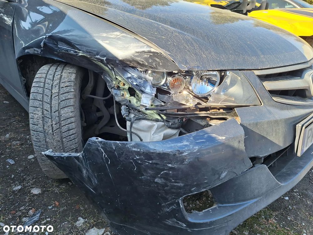 Honda Accord 2.0 Comfort - 2