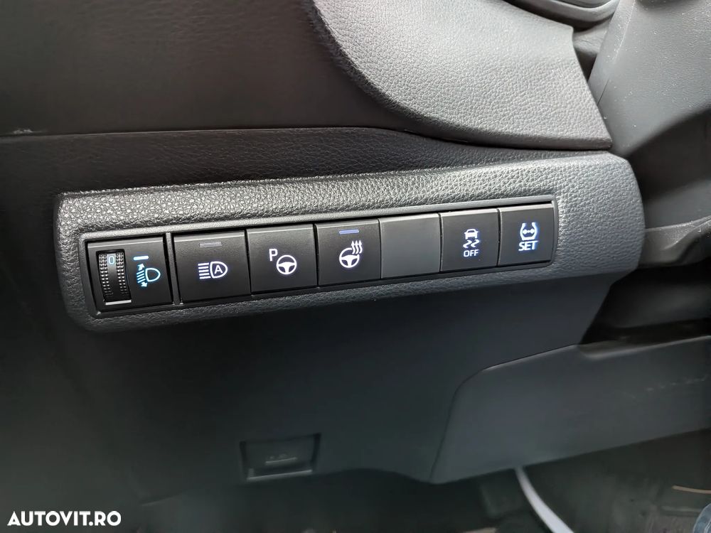 Toyota Corolla Sedan 1.8 HSD Exclusive - 16