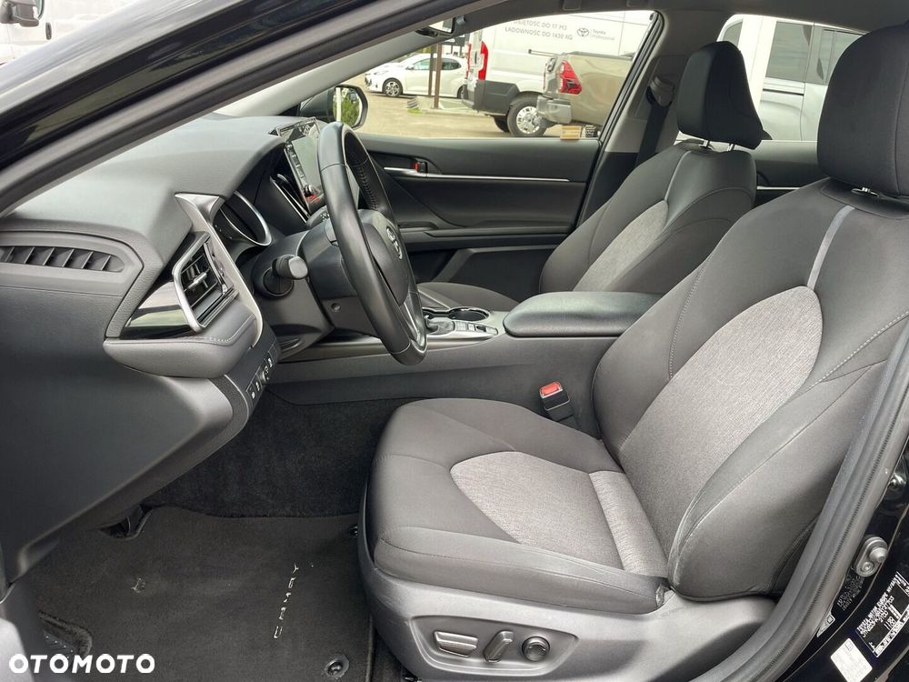 Toyota Camry 2.5 Hybrid Comfort CVT - 13