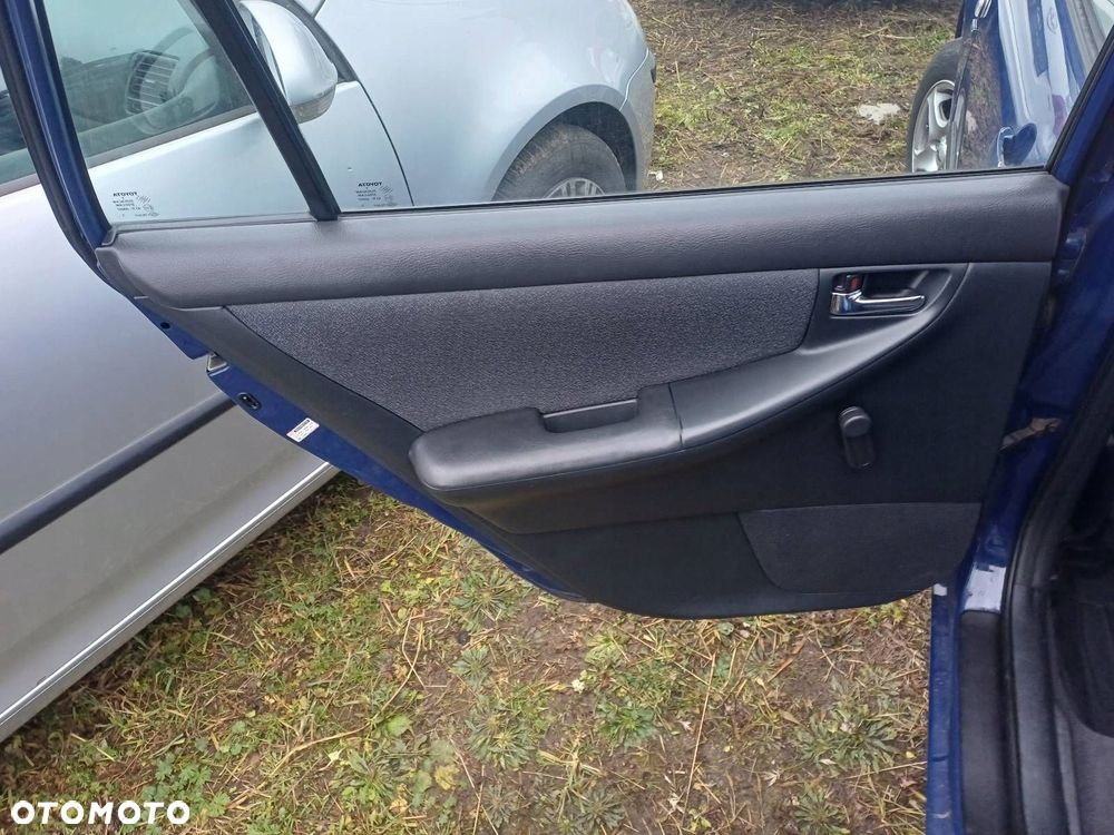 DRZWI KOMPLETNE LEWY TYŁ TOYOTA COROLLA E12 8Q4 - 6