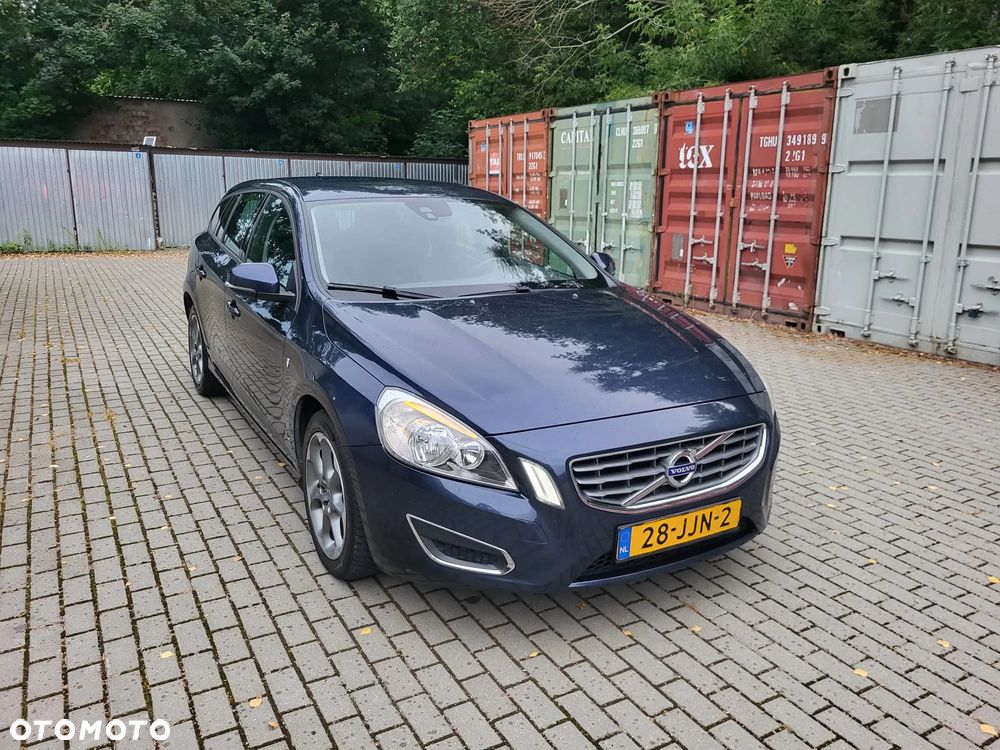 Volvo V60 D3 Edition - 3