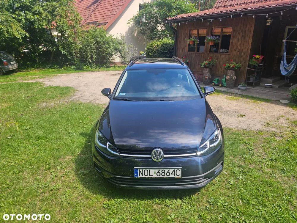 Volkswagen Golf - 2