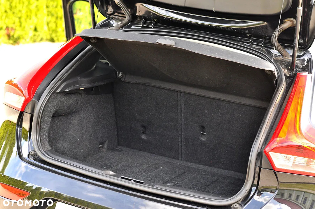 Volvo V40 D2 Drive-E Summum - 16