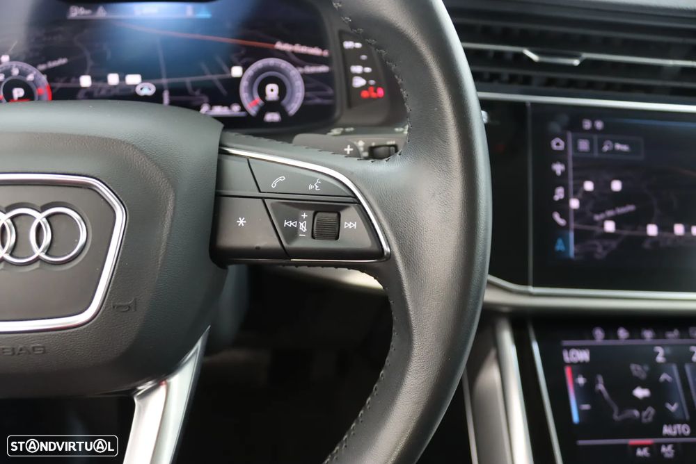 Audi Q8 - 11