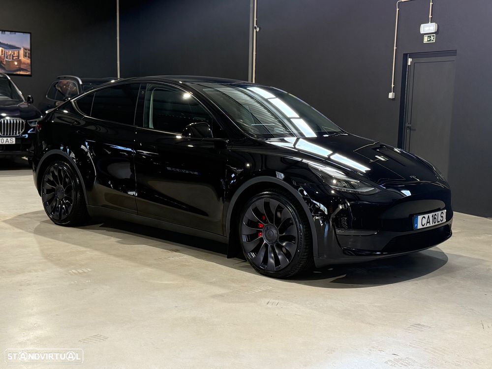 Tesla Model Y Performance Dual Motor AWD - 5