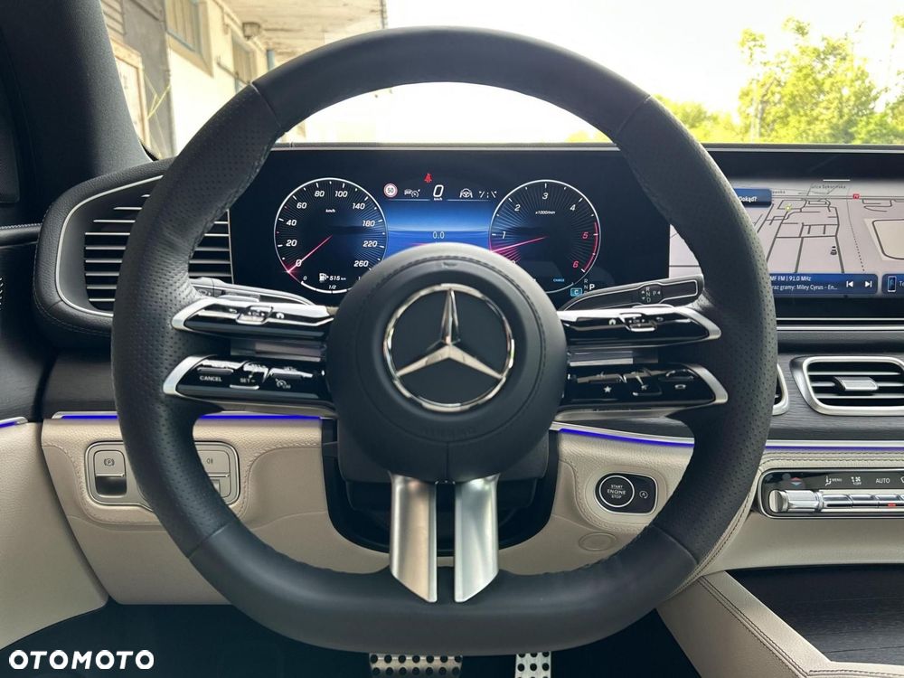Mercedes-Benz GLS - 16