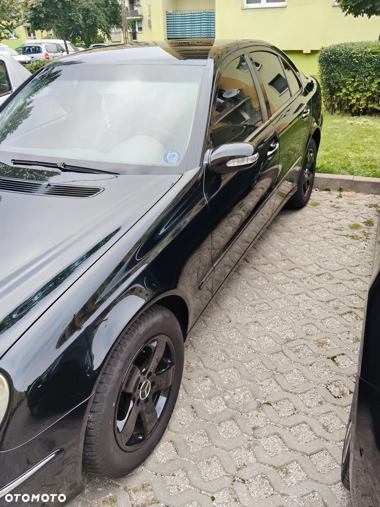 Mercedes-Benz Klasa E 280 CDI Elegance DPF - 2