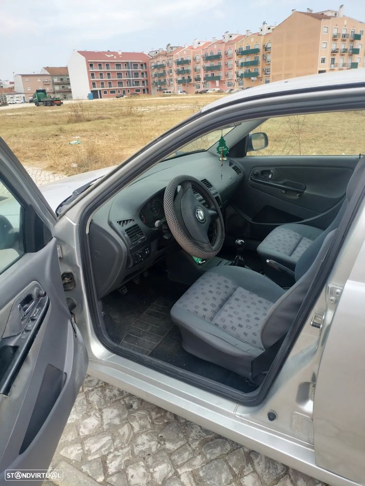 SEAT Ibiza - 5