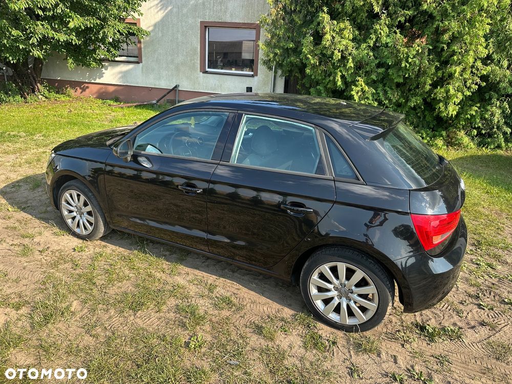 Audi A1 Sportback 1.6 TDI Attraction - 23