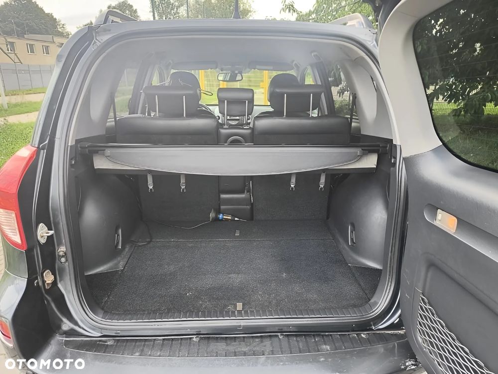 Toyota RAV4 2.2 D-4D Sol 180 - 15