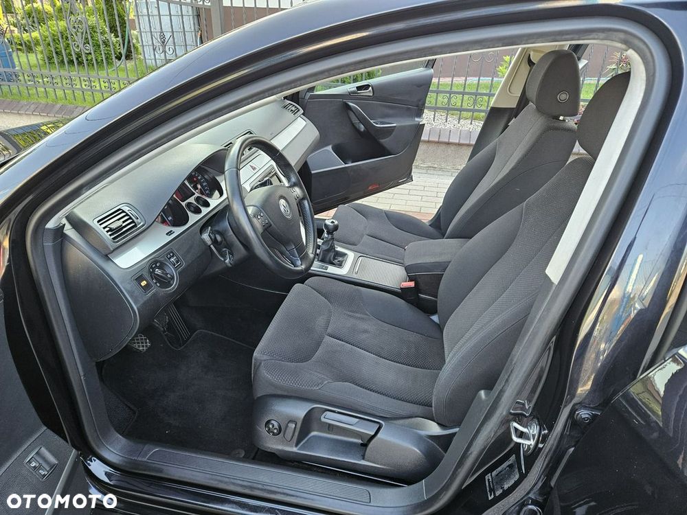 Volkswagen Passat - 7