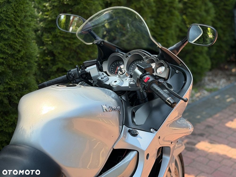 Kawasaki ZZR - 14