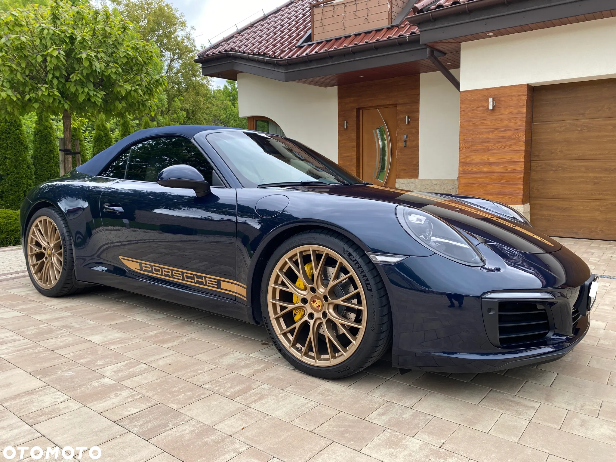 Porsche 911 Carrera PDK Cabrio - 13