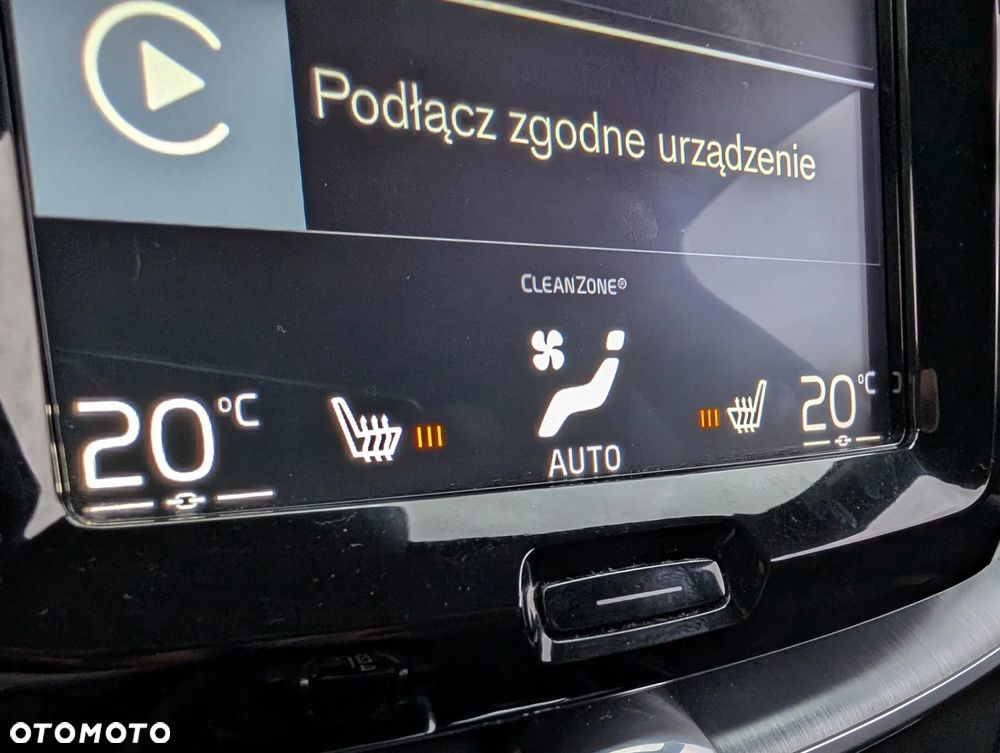 Volvo XC 60 D5 AWD Momentum - 26