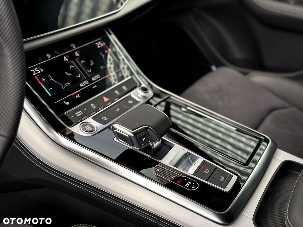 Audi Q7 - 24