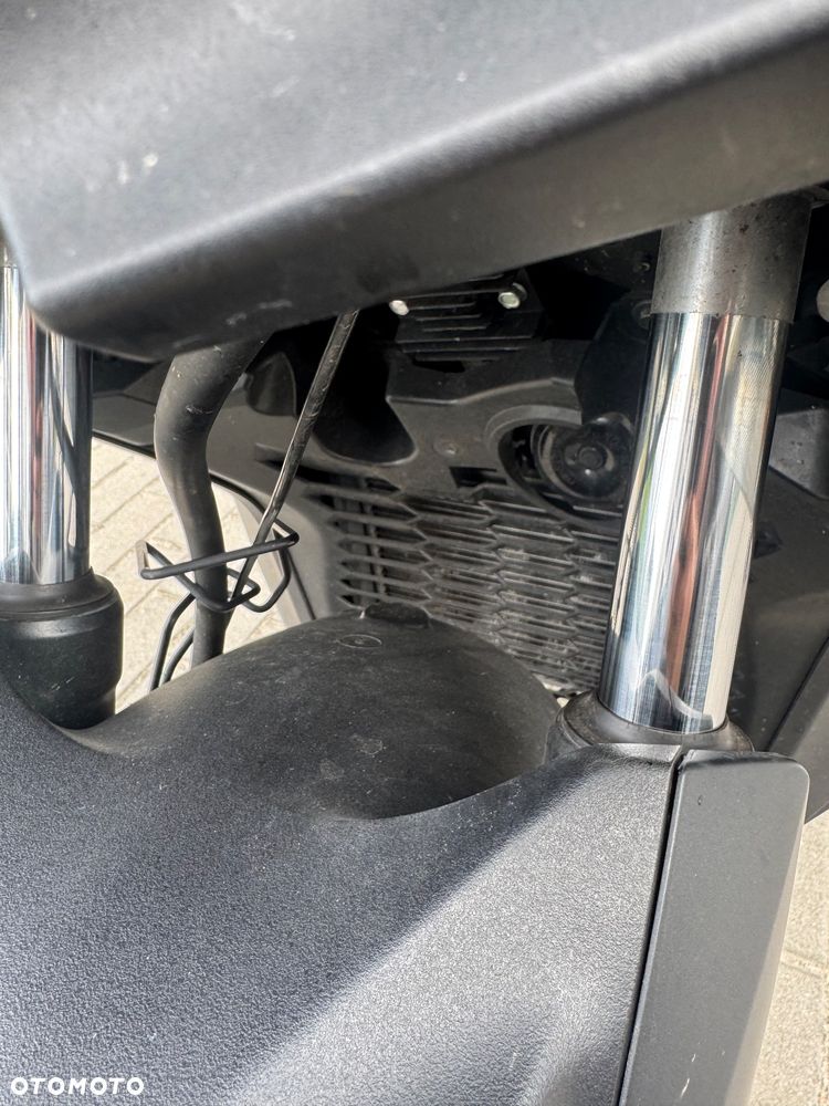 Yamaha X-max - 22