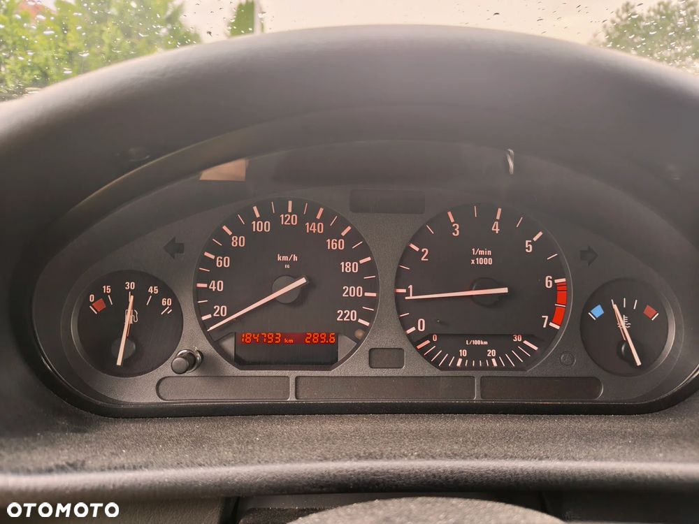 BMW Seria 3 - 16