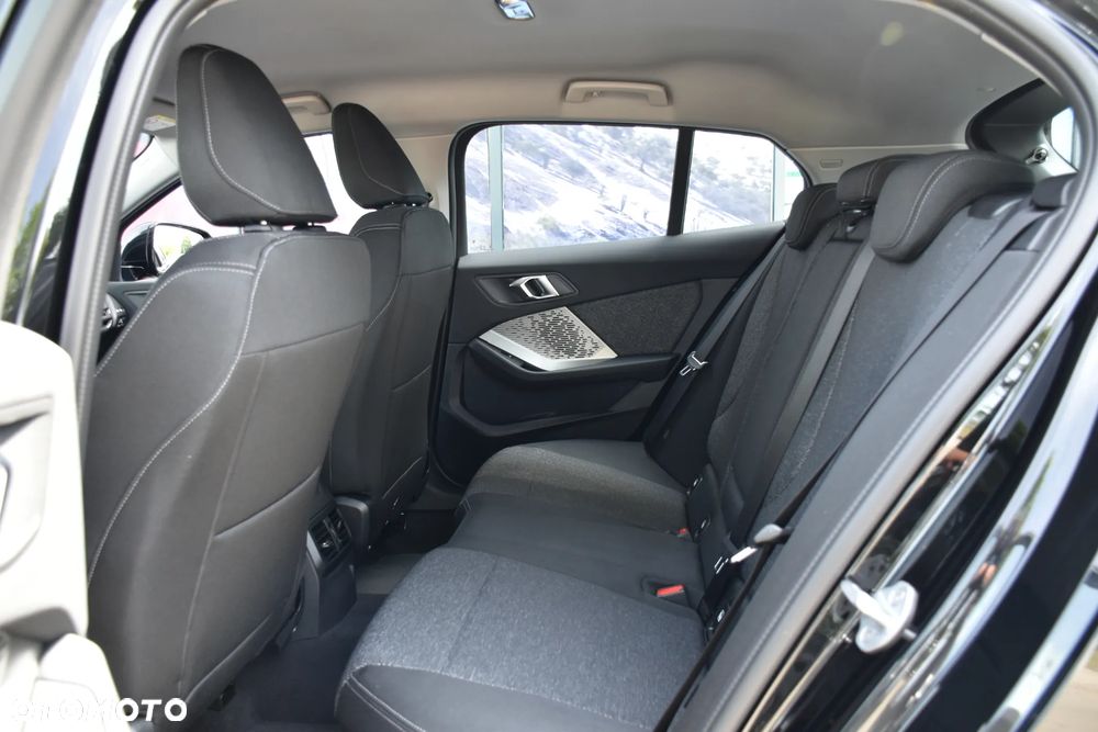BMW Seria 1 - 19