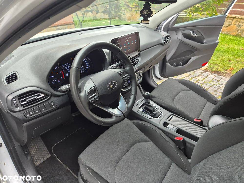 Hyundai i30 1.6 CRDI DCT Intro - 7