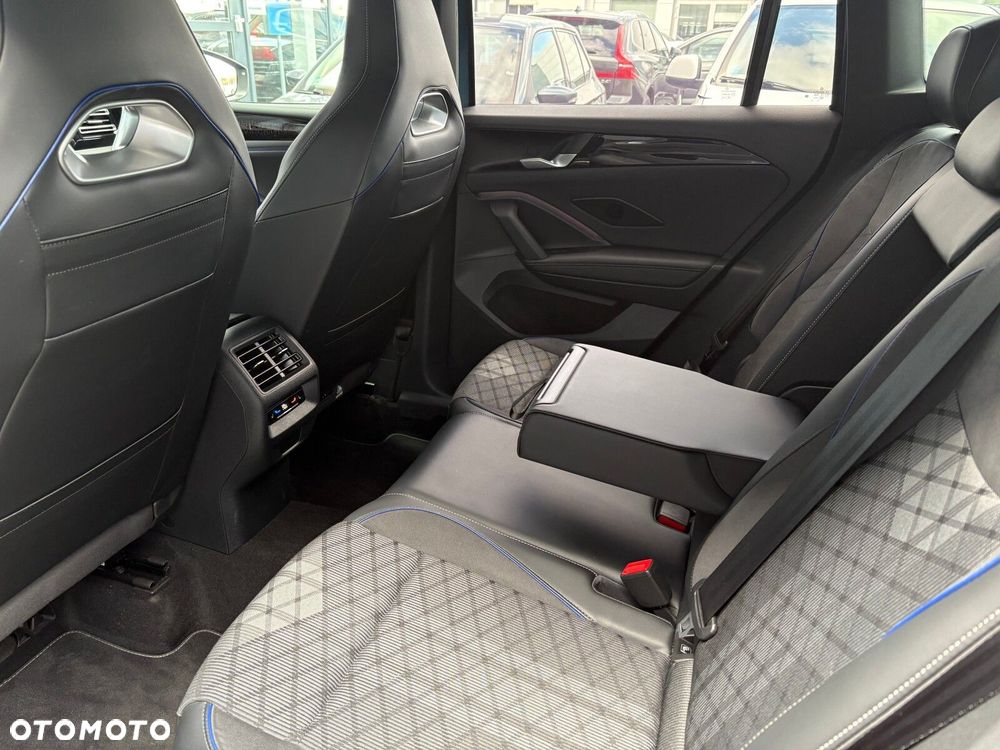 Volkswagen Tiguan - 16