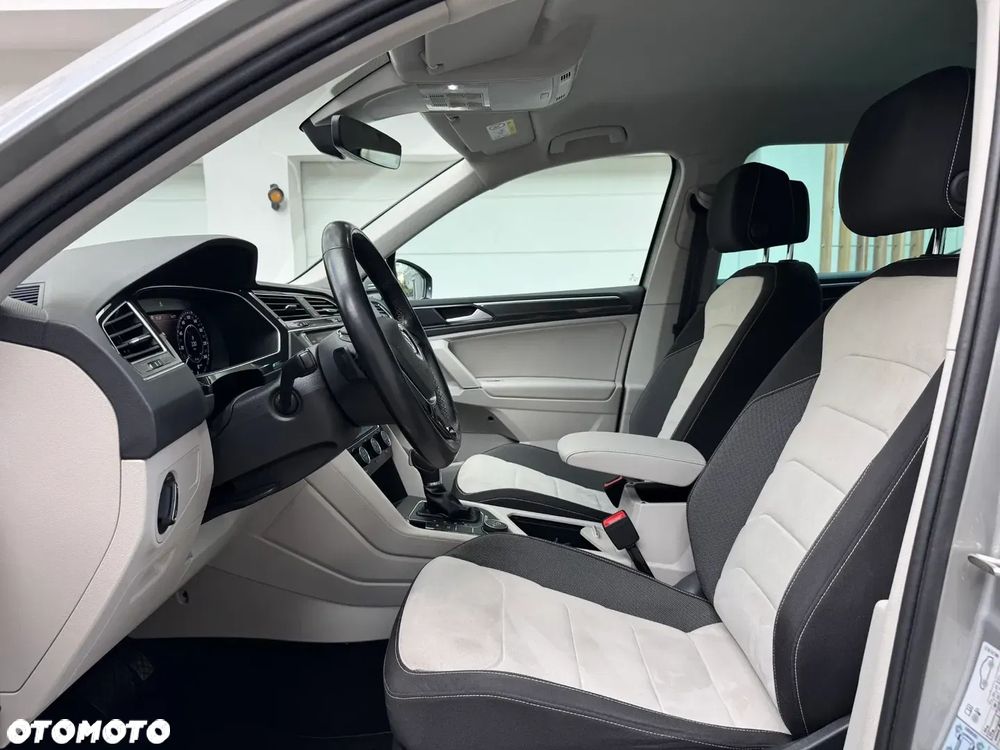 Volkswagen Tiguan - 11
