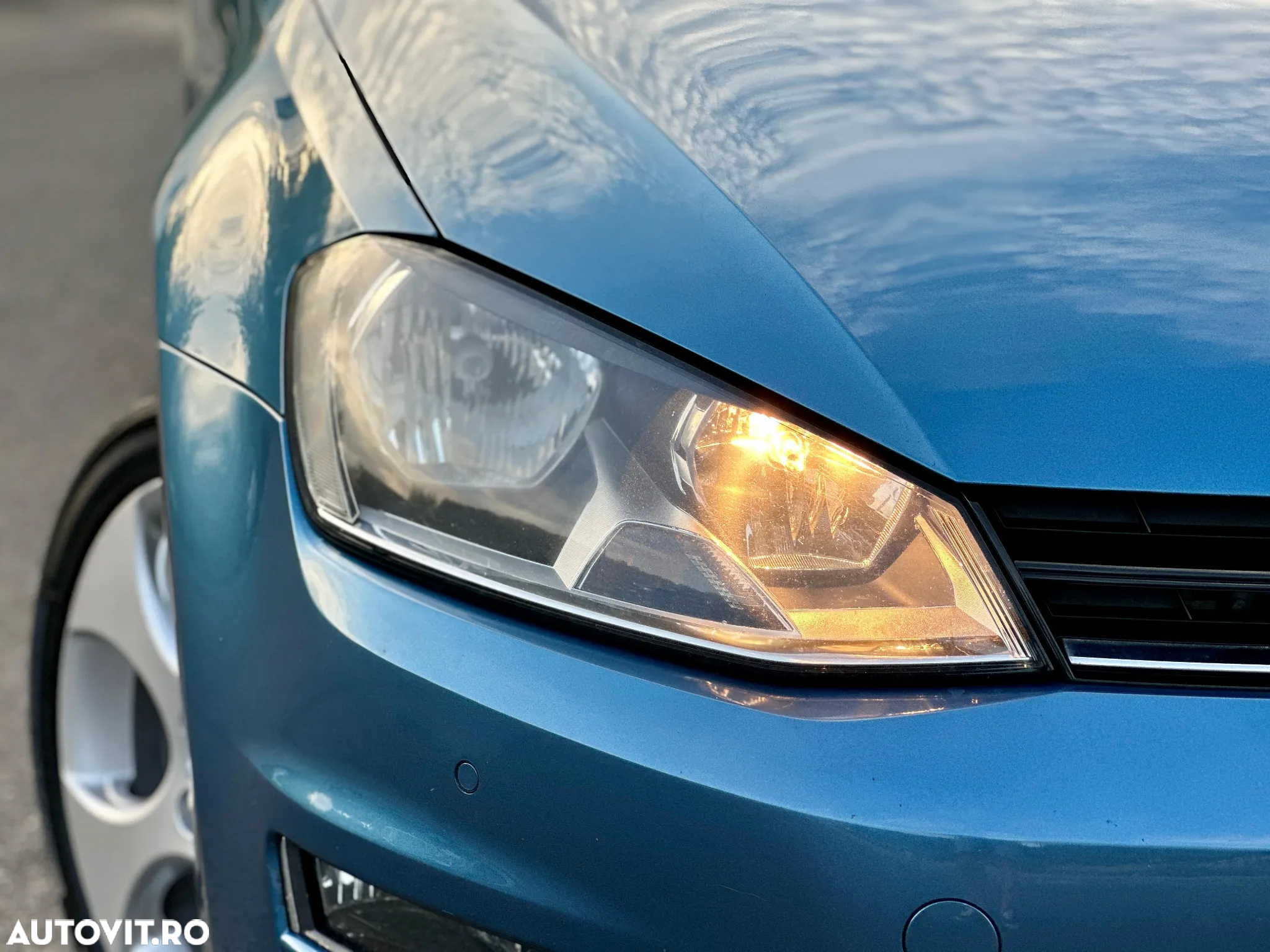 Volkswagen Golf 2.0 BlueTDI Highline - 34