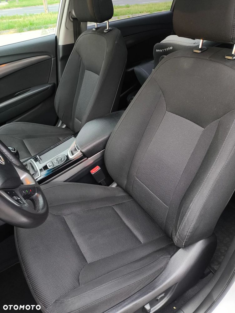 Hyundai i40 1.7 CRDi Comfort + - 30