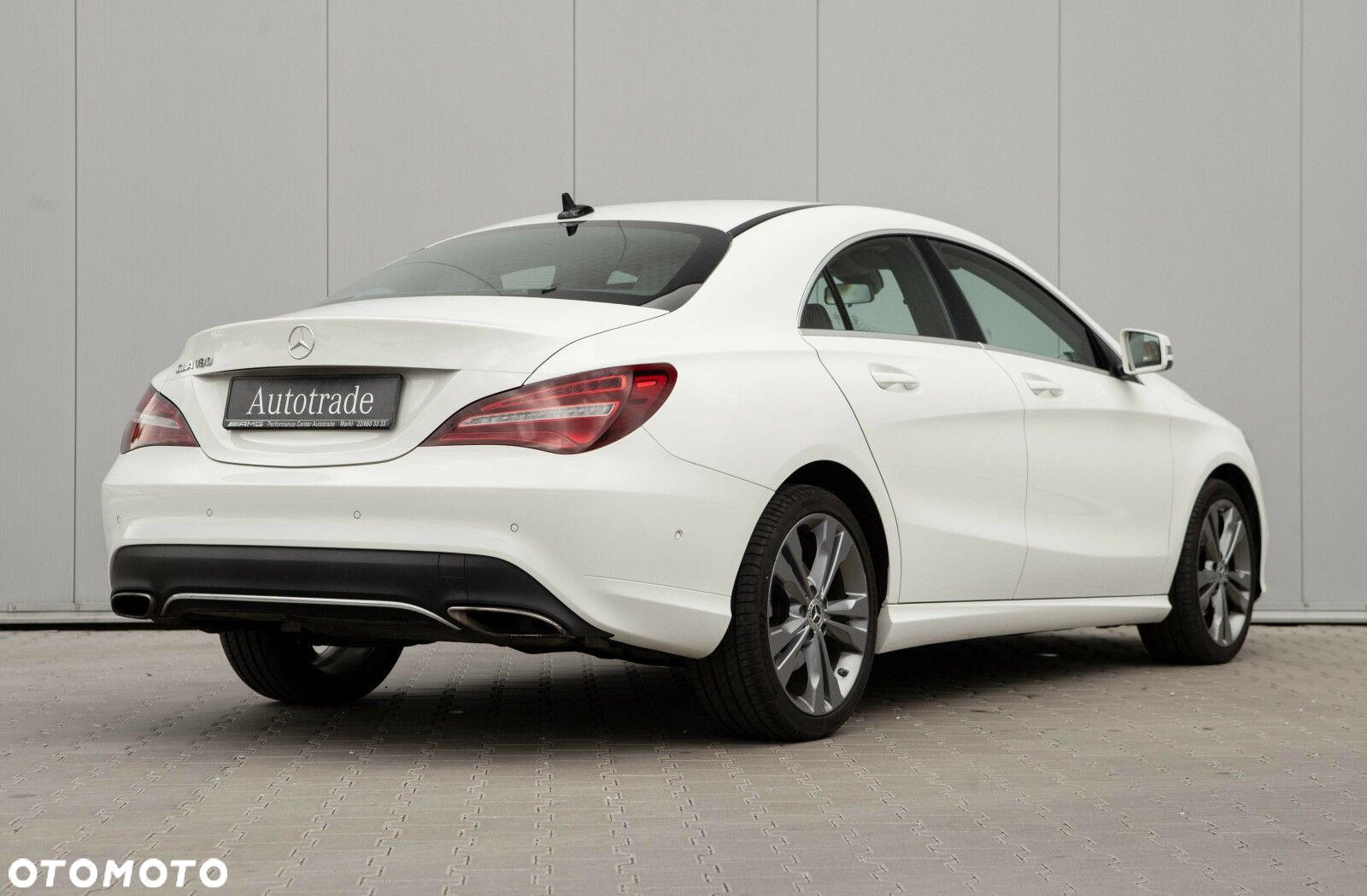 Mercedes-Benz CLA 180 7G-DCT - 6